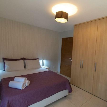 Spacious Fully Equipped 3Bd 2Bath Apt In The Heart Of City With Balconies Ac And Fast Wifi #2 Iráklio Kültér fotó